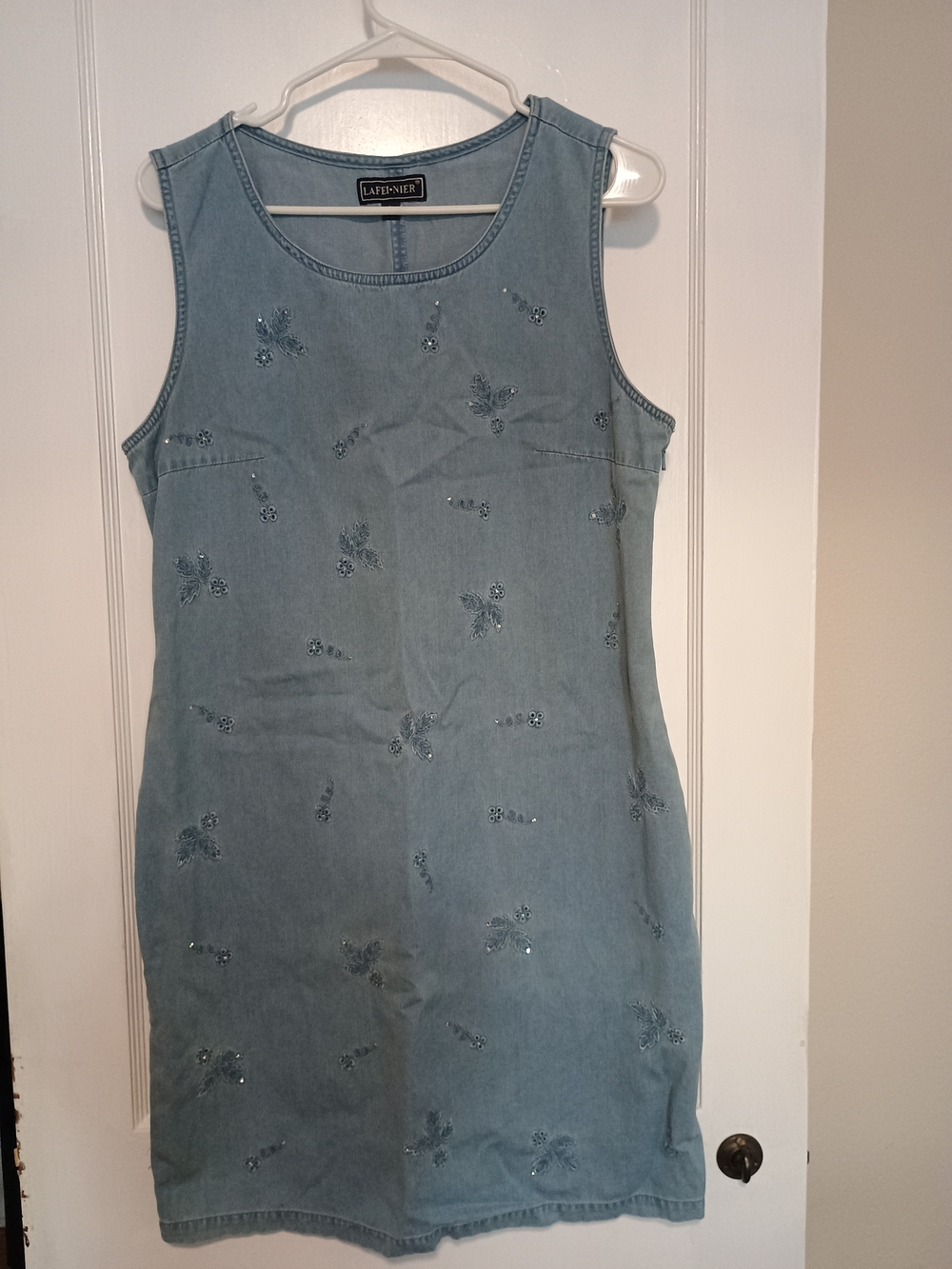 Vintage Style Denim Dress Embroidered Floral Blue Sleeveless Midi Women’s L Cott